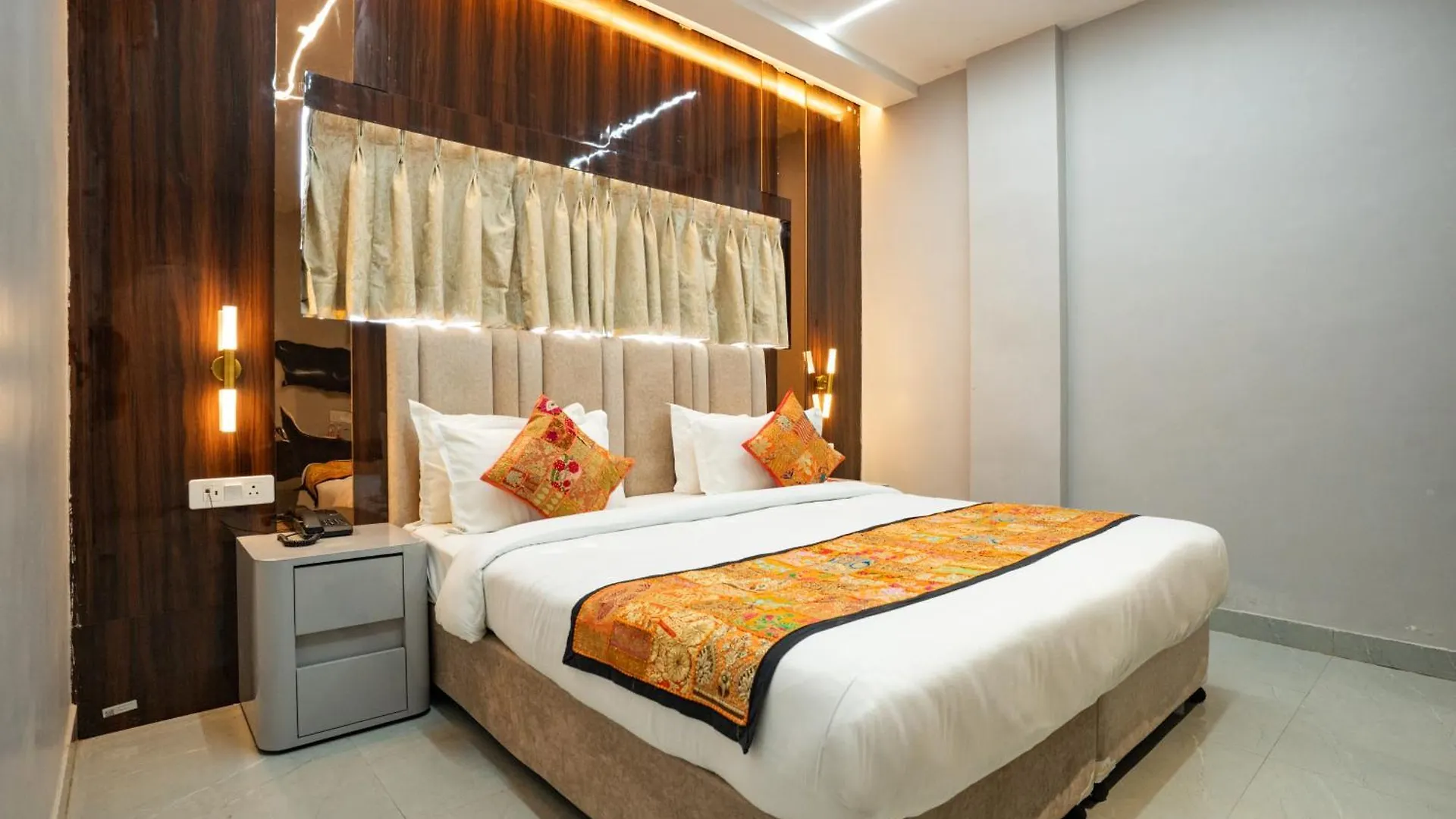 Tripli Hotels Evara Inn Varanasi