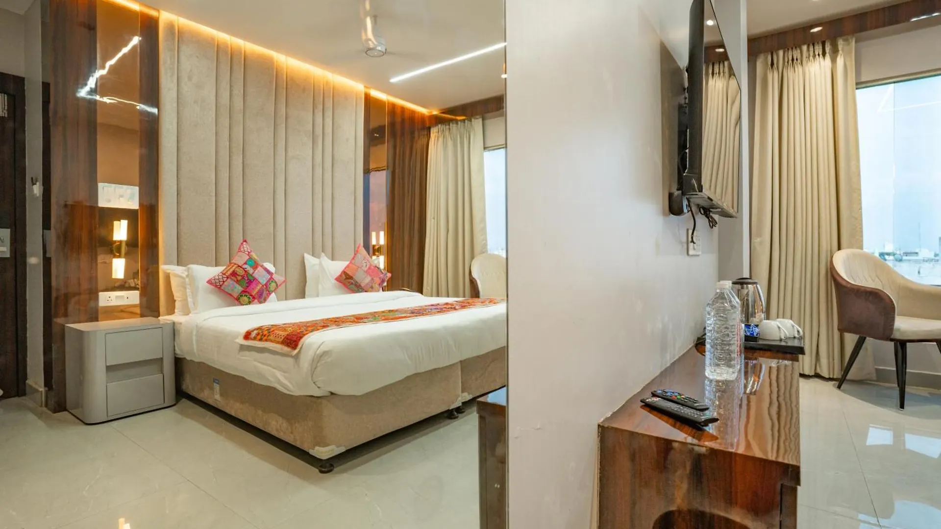 Tripli Hotels Evara Inn Varanasi