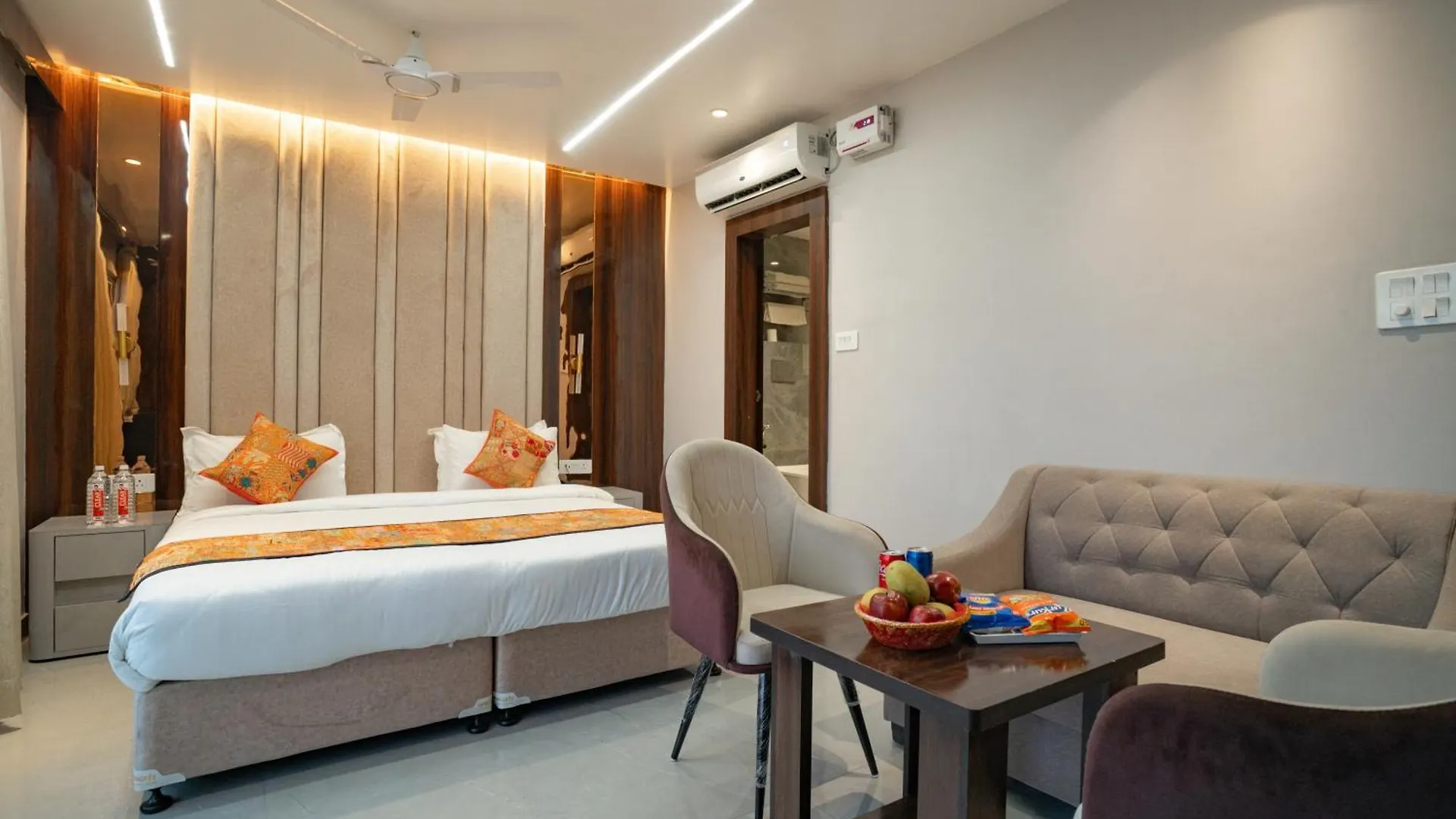 Tripli Hotels Evara Inn Varanasi