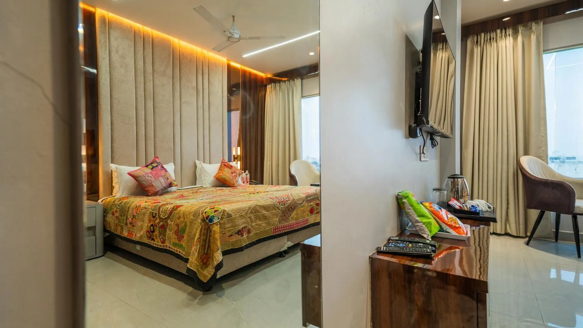 Tripli Hotels Evara Inn Varanasi