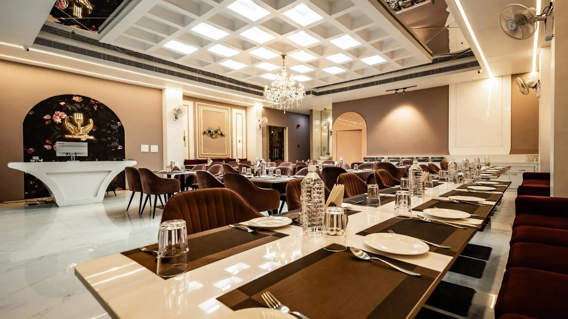 Tripli Hotels Evara Inn Varanasi