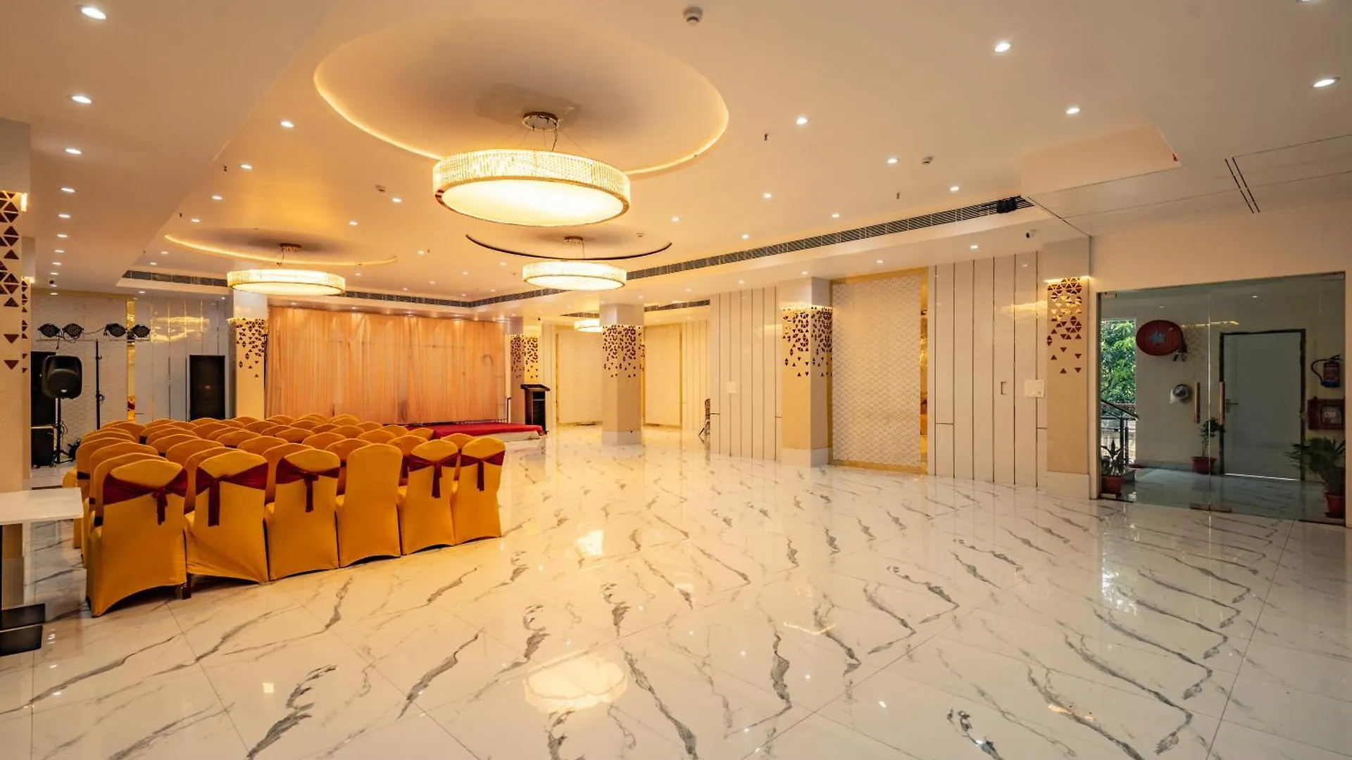 Tripli Hotels Evara Inn Varanasi