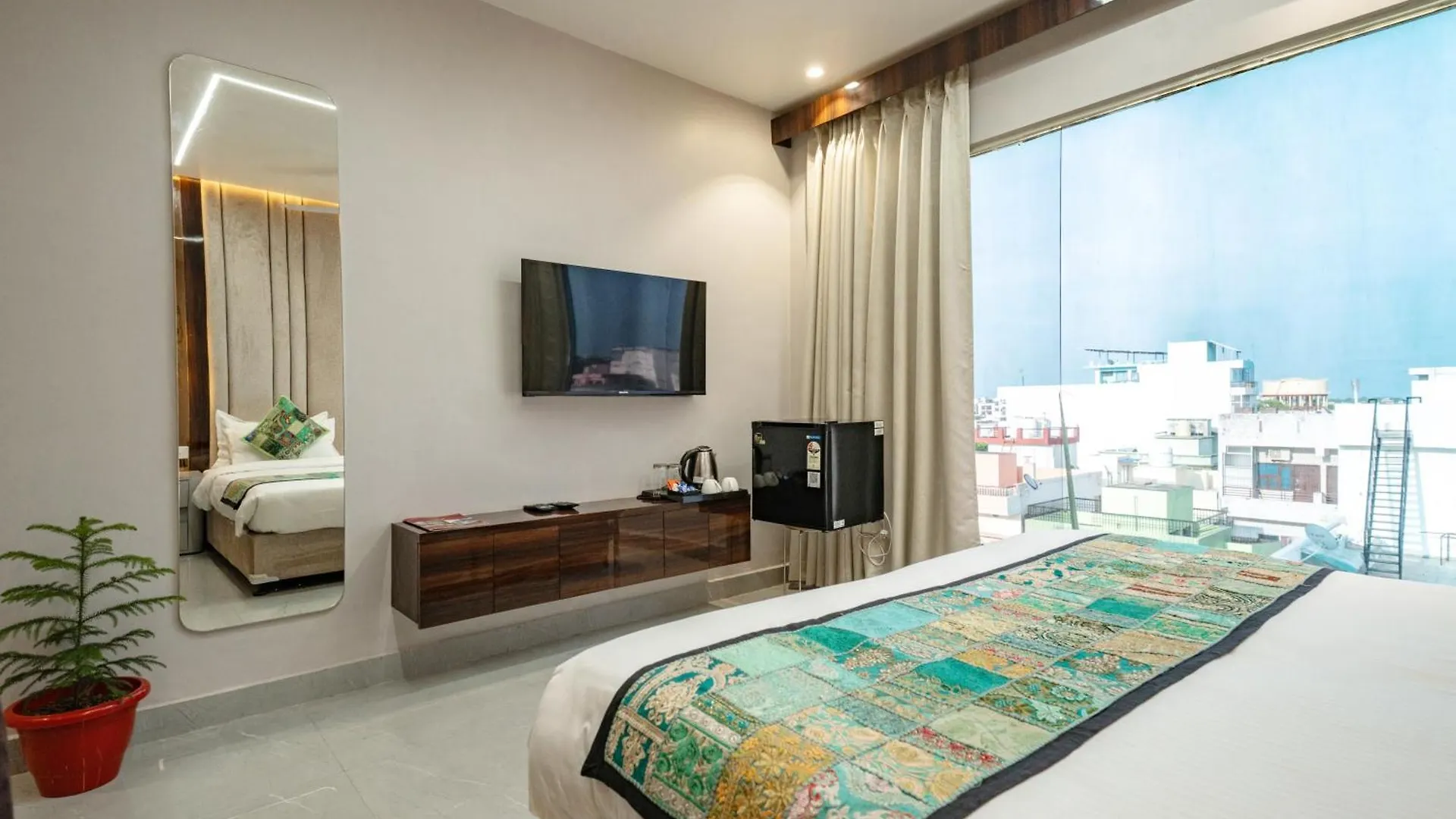 Tripli Hotels Evara Inn Varanasi