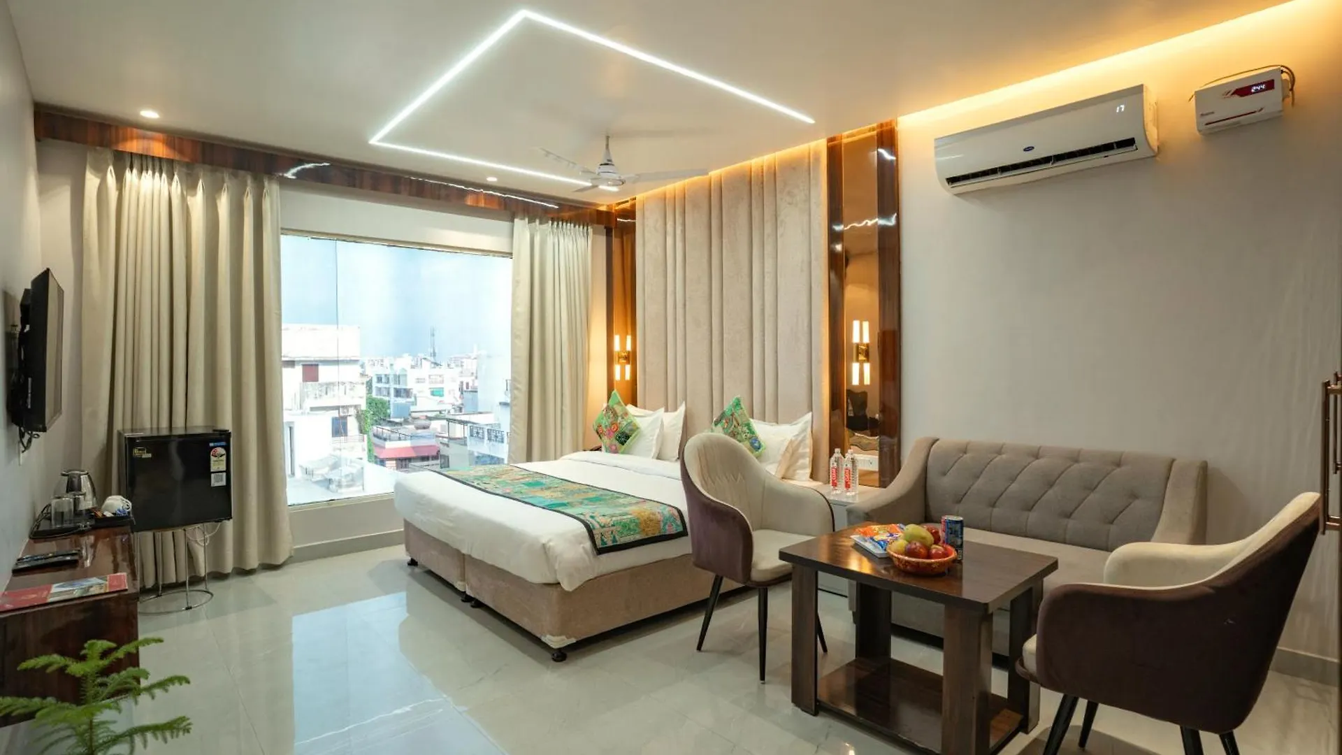 Tripli Hotels Evara Inn Varanasi
